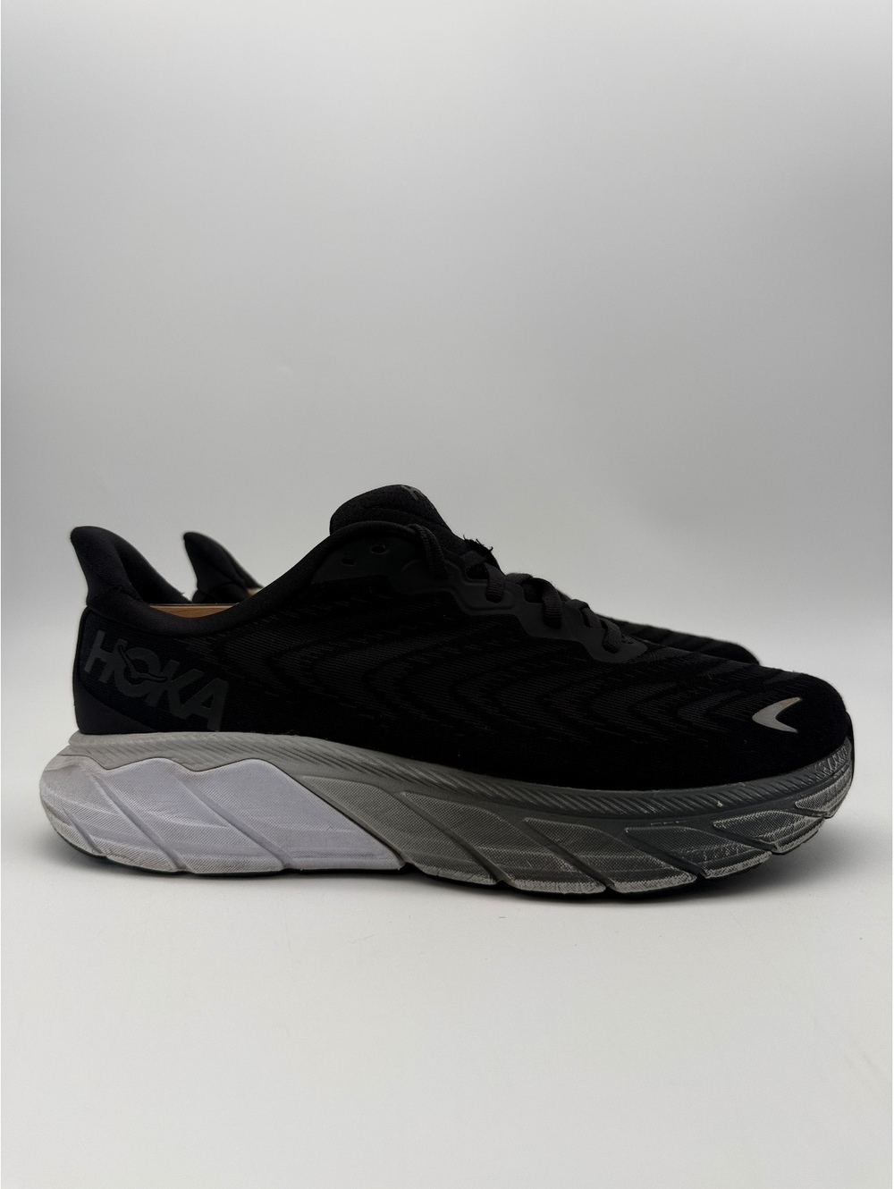 Hoka Arahi 6 Mens Running Shoes Black White Size 10 D